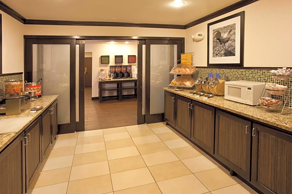 Wingate by Wyndham Colorado Springs