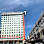 A Residence @ Between Hilton & Cititel Hotel