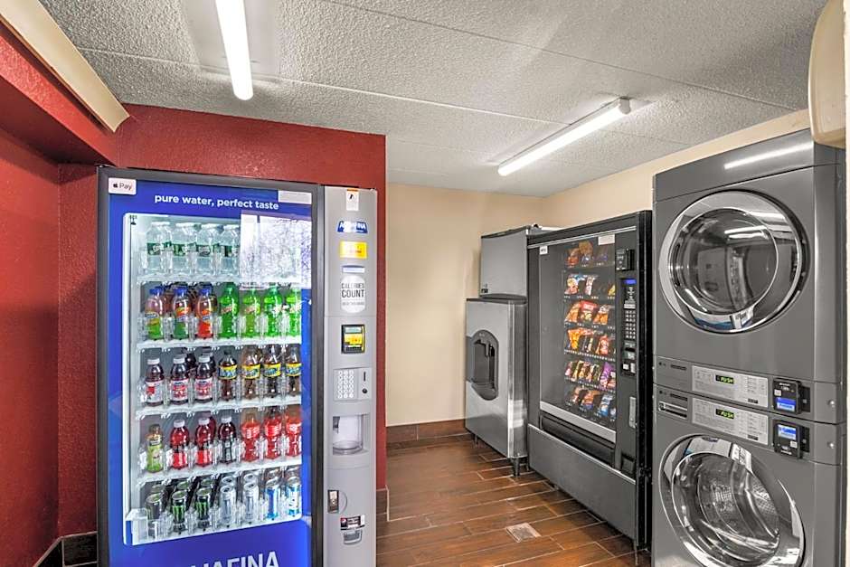 Red Roof Inn Enfield