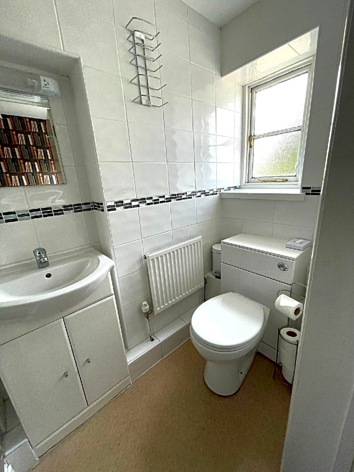 The Crown And Cushion