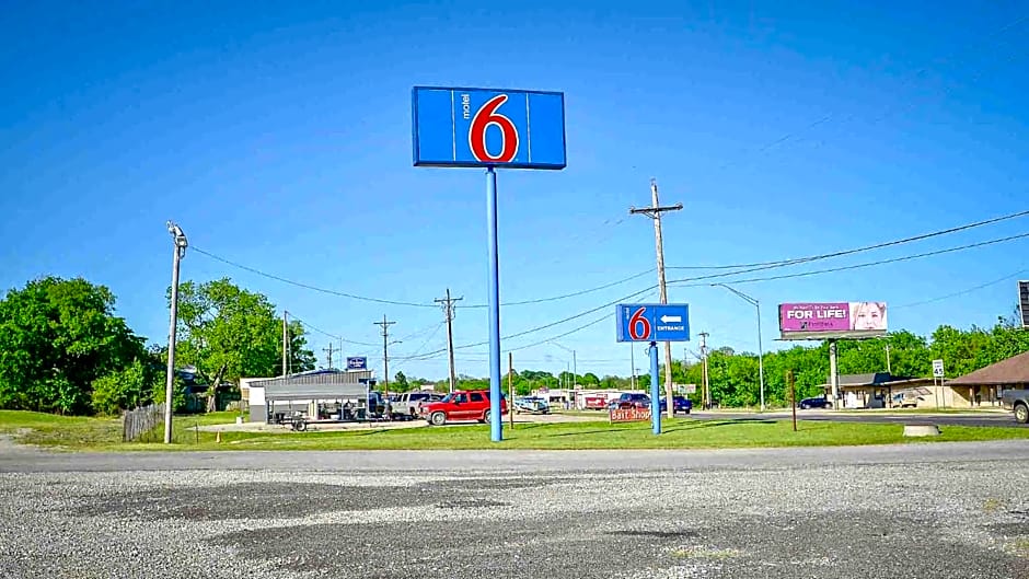 Motel 6-Atoka, OK