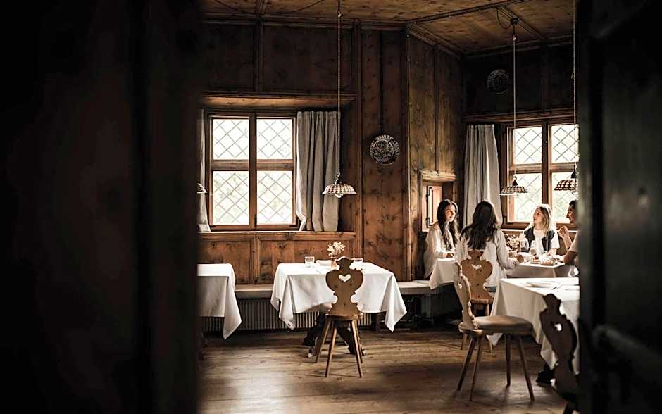 Ansitz Heufler by Norbert Niederkofler