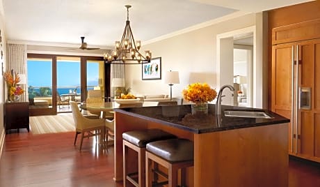 One-Bedroom Suite with Ocean View Premier