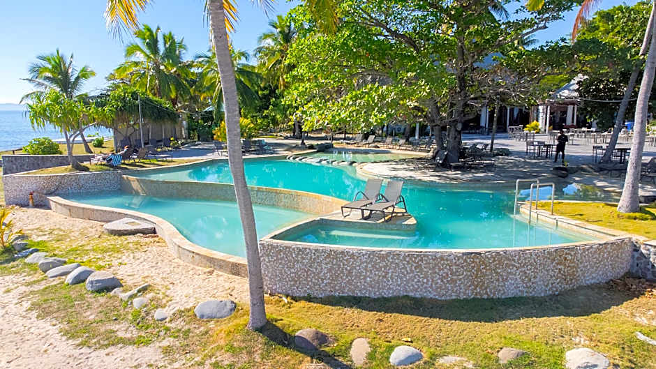 Nakelo Treasure Island Resort & Spa