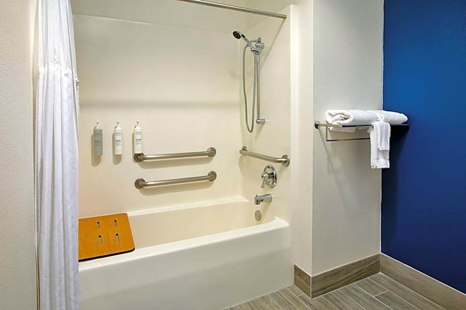 Spark by Hilton Walker Grand Rapids North