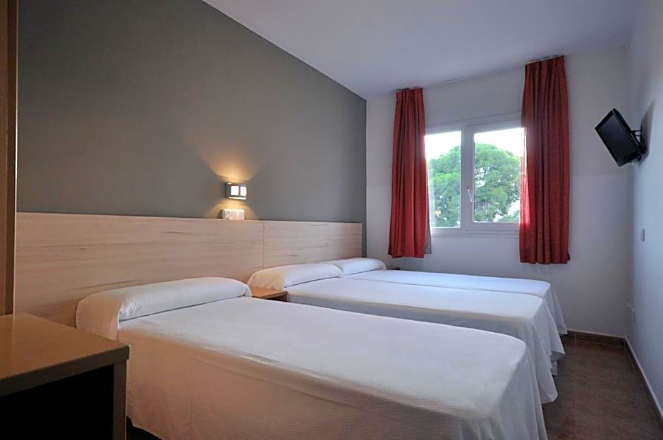 Photo 1 of 1 of Triple Room