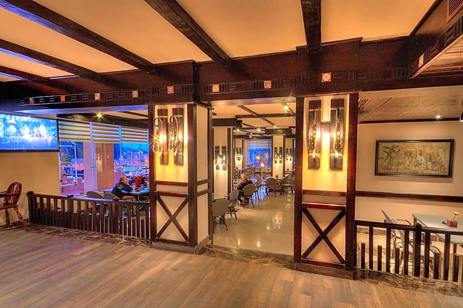 Africana Hotel & Spa