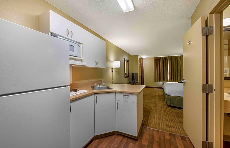 Extended Stay America Suites - Champaign - Urbana