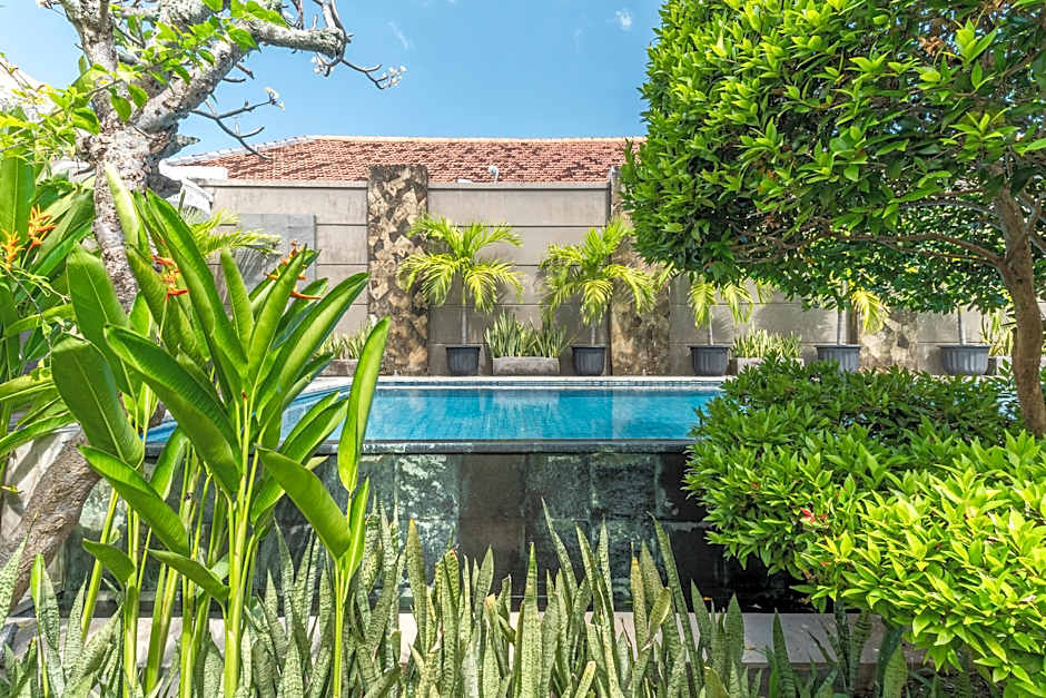 Svarna Suites Seminyak