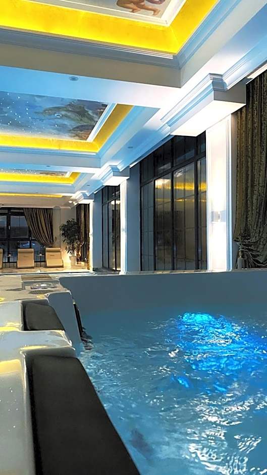 Hotel NOBLESSE Boutique&Spa