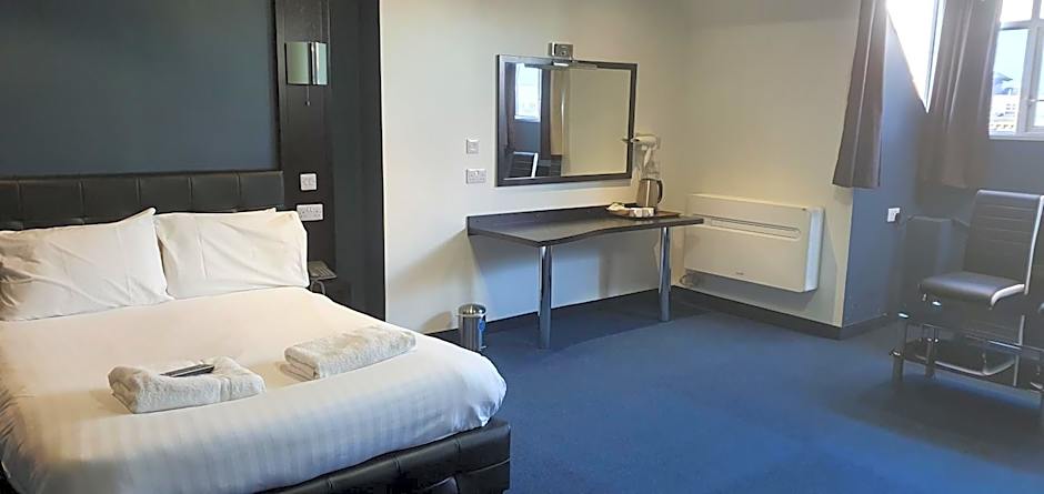 Photo 1 of 8 of Junior Suite