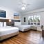 Naples Park Central Hotel