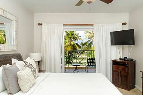 Villa Montaña Beach Resort