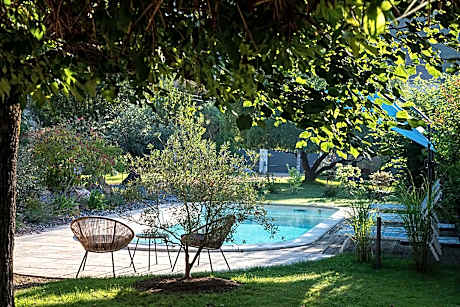 O'Myosotis - 400m Centre Historique - Parking Gratuit - Piscine et Jardin