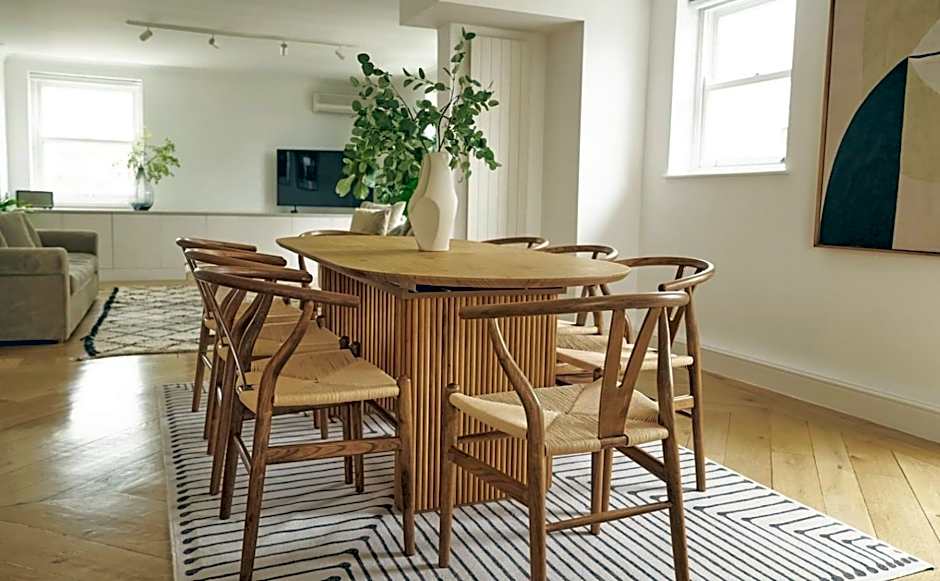 Europa House Apartments