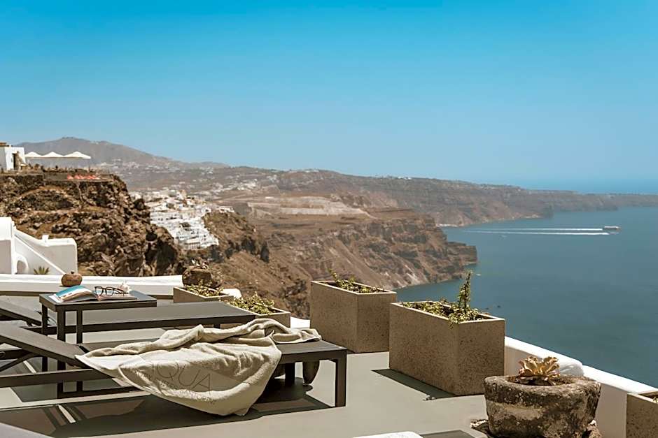 Aqua Luxury Suites Santorini