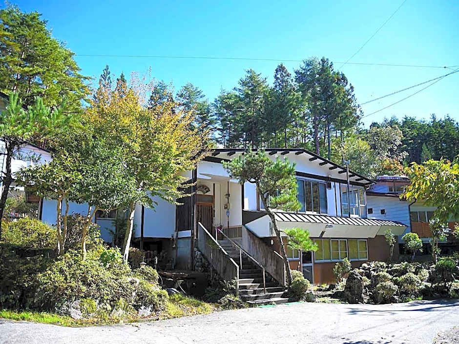 Ogute Lakeside Ryokan Shirasagiso