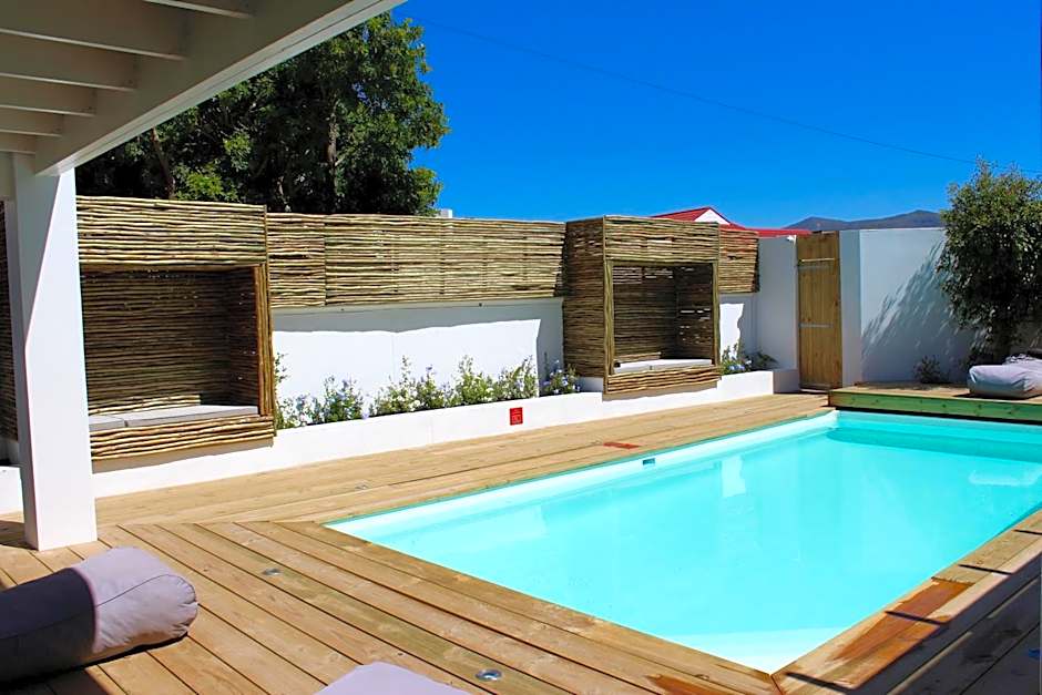 Whale Rock Luxury Lodge