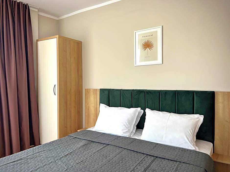 Sineva Del Sol Apartments