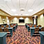 Hampton Inn By Hilton & Suites Milwaukee/Franklin
