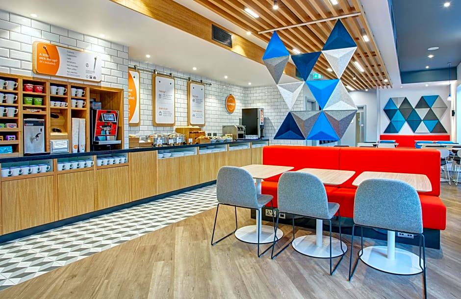 Holiday Inn Express London-Ealing By IHG