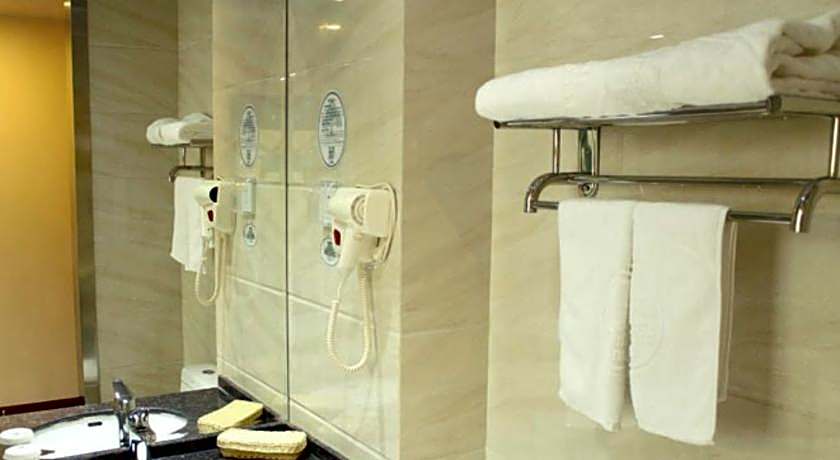 GreenTree Inn Beijing Lin Cui Road Business