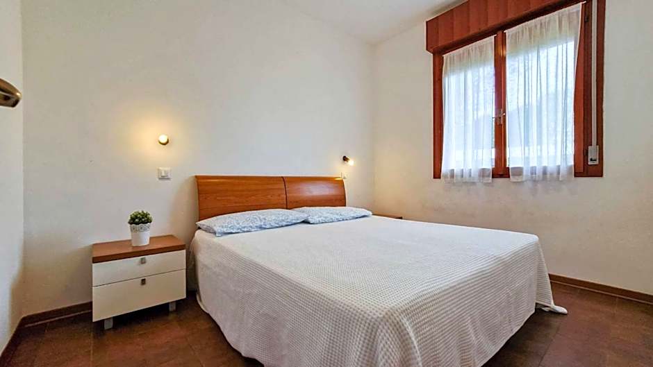 Apartment for 6 People With Shared Pool Close to the Sea - By Beahost Rentals