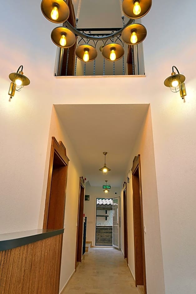 Brothers Çeşme Boutique Hotel