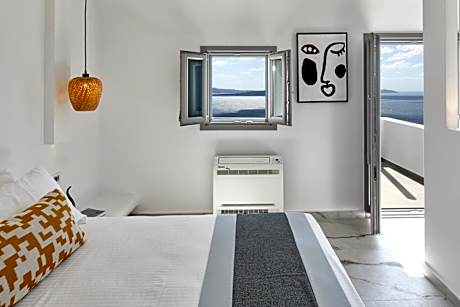 Honeymoon Suite with outdoor heated jetted tub