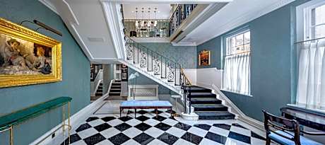 No. 30 Knightsbridge