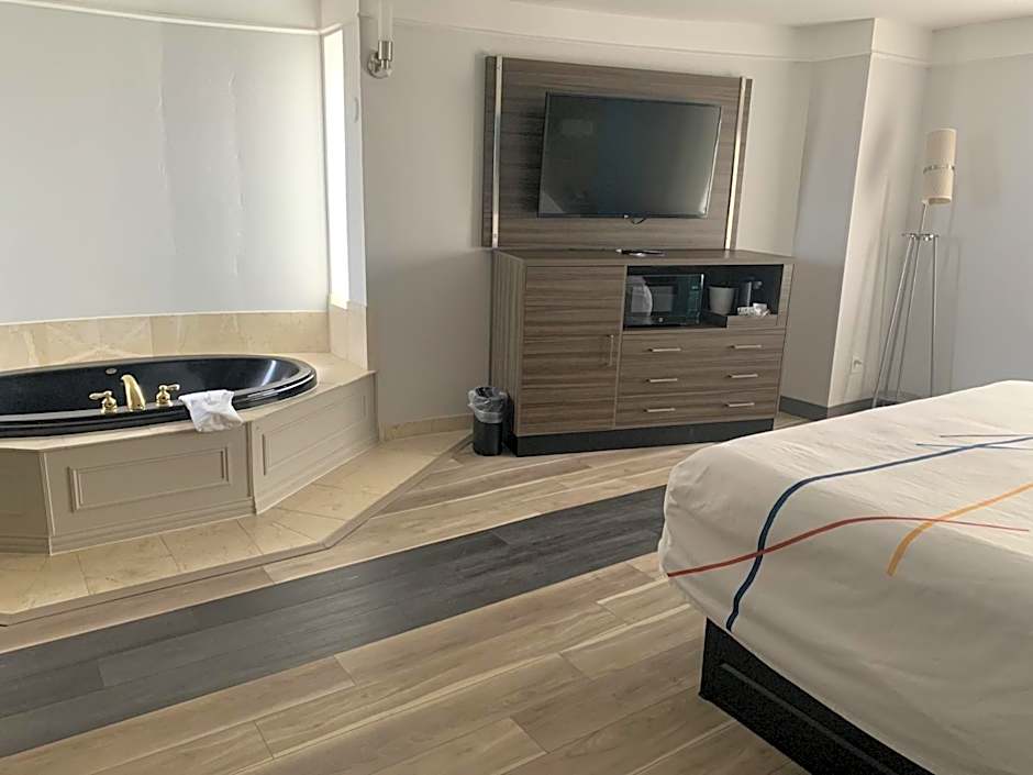 La Quinta Inn & Suites by Wyndham Oklahoma City North - Quail Springs