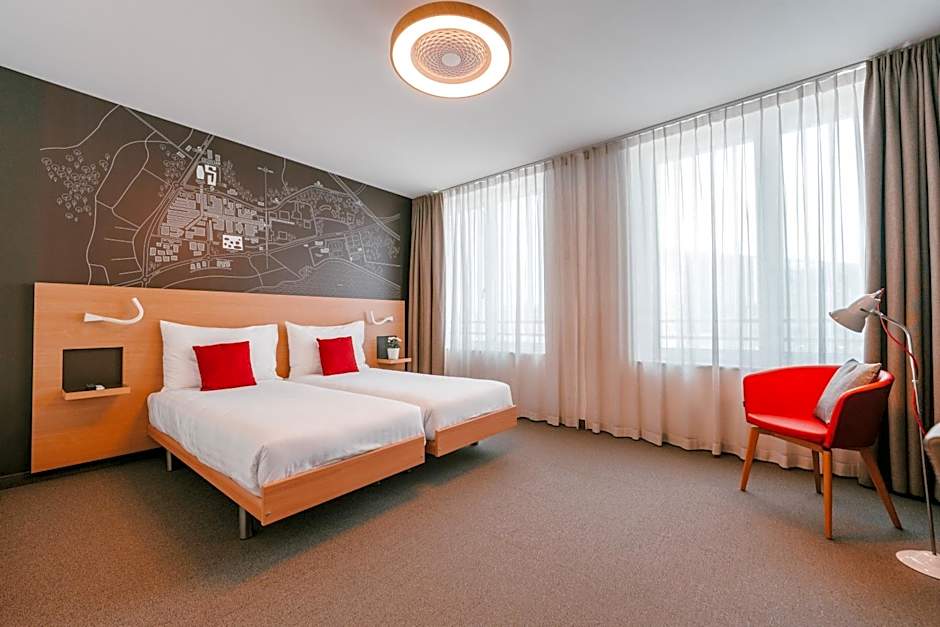 SwissTech Hotel