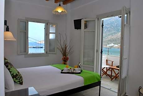 Double Room with Extra Bed and Sea View