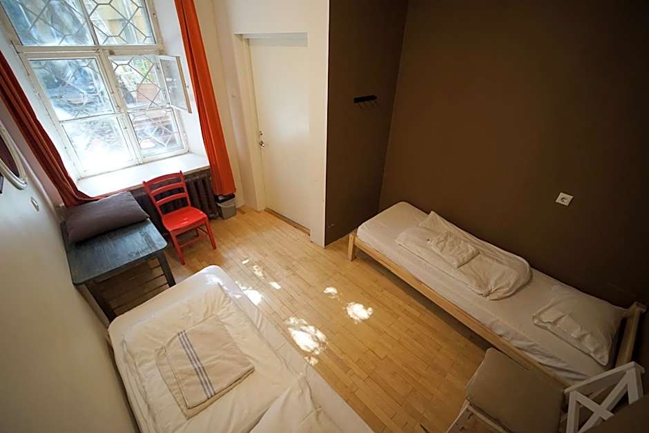 The Monks Bunk Hostel & Bar