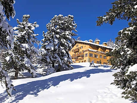 Hotel Chesa Spuondas