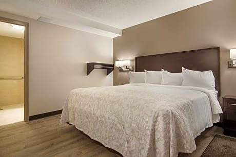 Standard King Room Disability Access Smoke Free