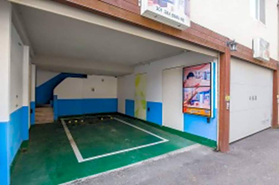 Paju Belita N Good Time Motel