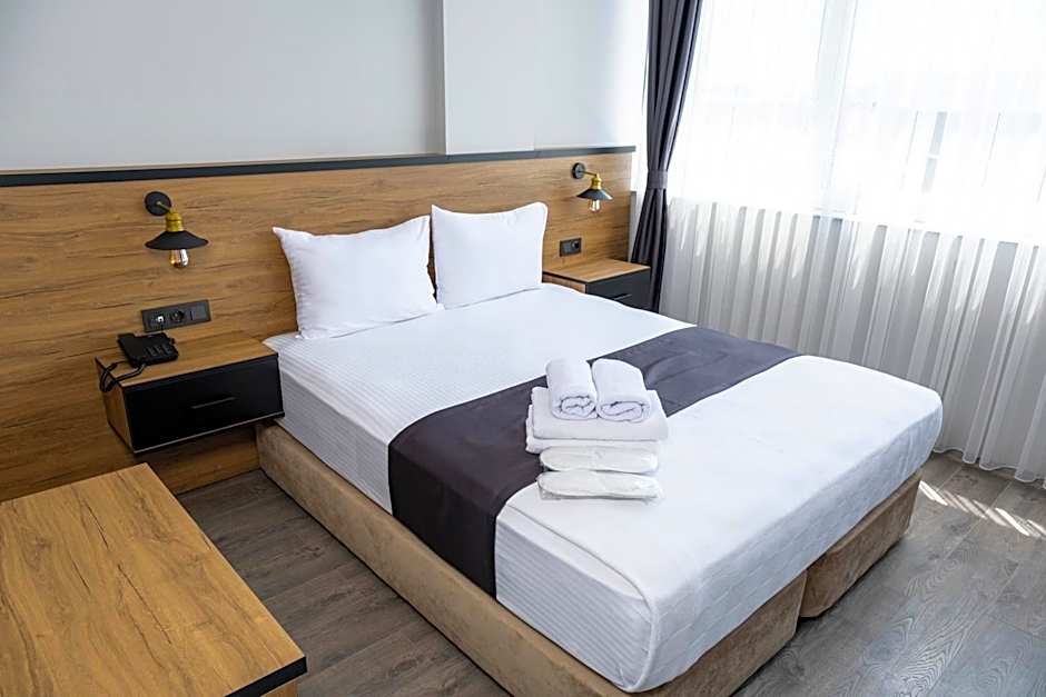 Comfort Center Suit Hotel