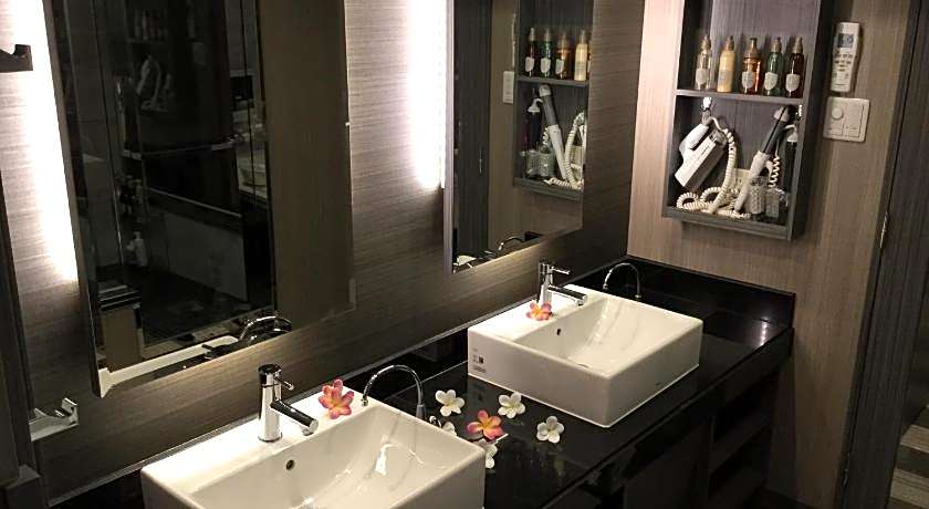 Hotel In The Green (Adult Only)