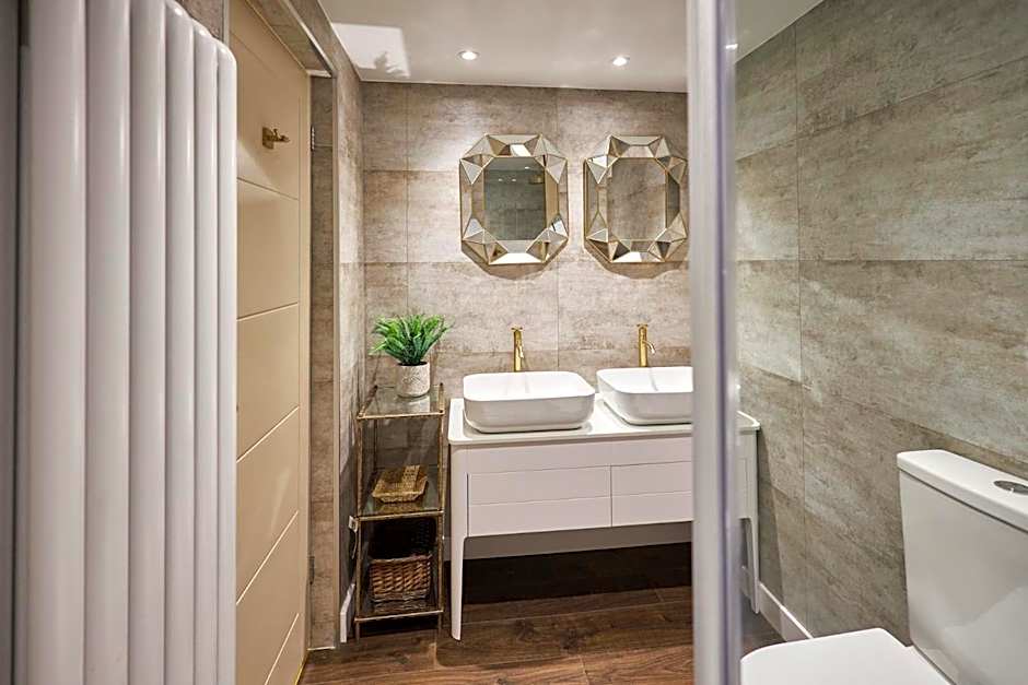 The Believe Boutique (Believe Bar & Bedrooms)