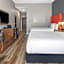 La Quinta Inn & Suites by Wyndham Lewisville