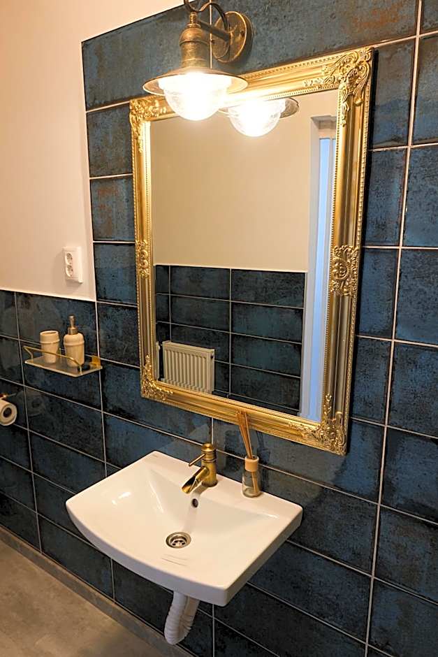 A part alatt Apartman