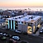 H2O Hermosa Beach Hotel
