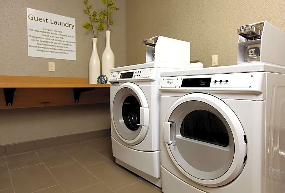 Holiday Inn Express & Suites Omaha South Ralston Arena By IHG