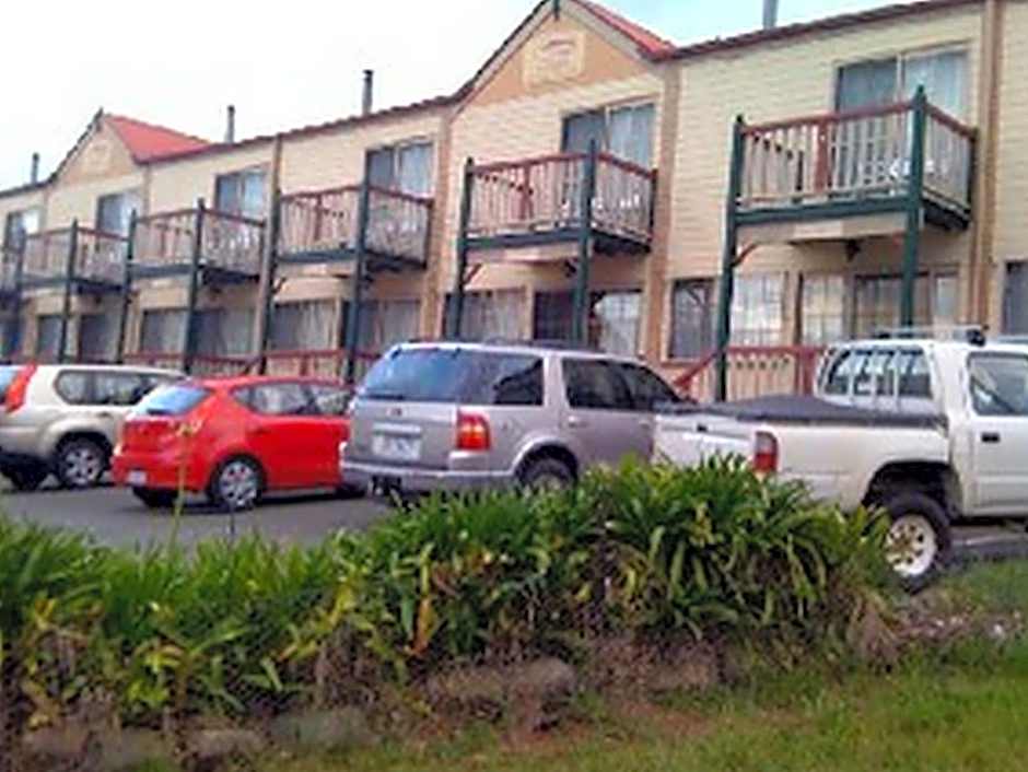 Amoshouse & Swansea Ocean Villas