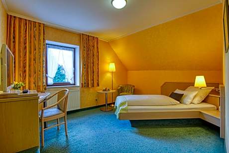 Comfort Double Room with Shower