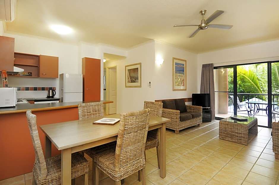 Nautilus Holiday Apartments