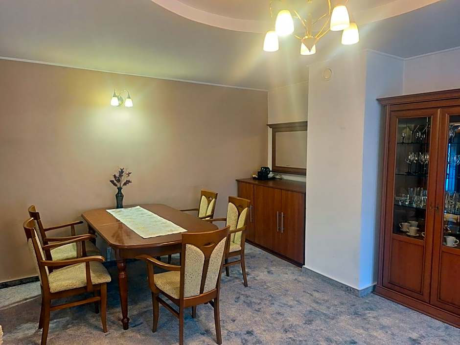 Hotel w Dobieszkowie