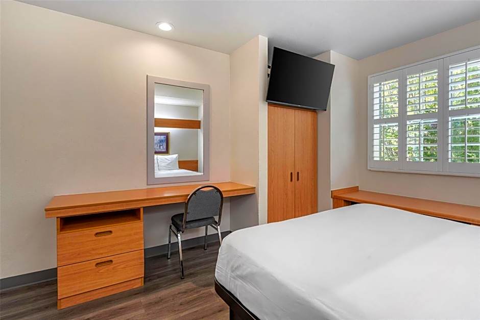 SureStay by Best Western Sacramento South Natomas