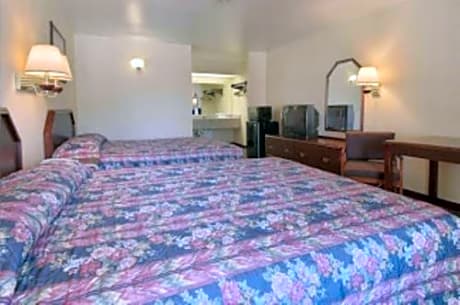 Queen Room with Two Queen Beds